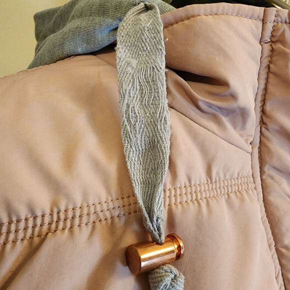 Pink jersey-lined puffer vest with hood, soft and comfy! - M - Picture 10 of 11